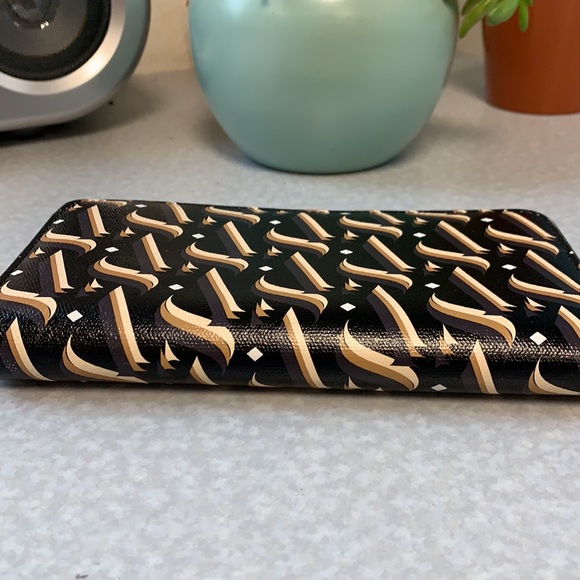 Simply Vera Vera Wang Zip Around Wallet - Picture 5 of 10